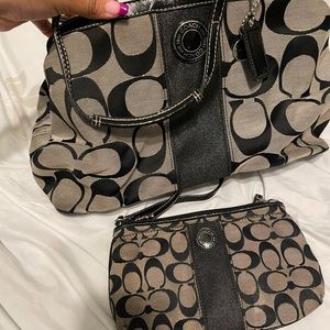 Coach purse and matching wristlet